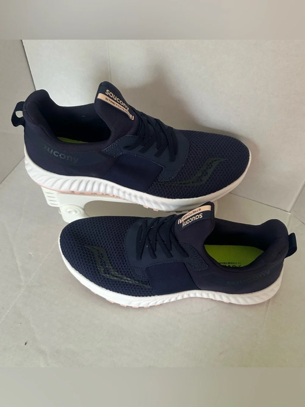 Saucony Stretch & Go Breeze Navy Blue Slip On Sneakers Women's Size 11 S30020-60
